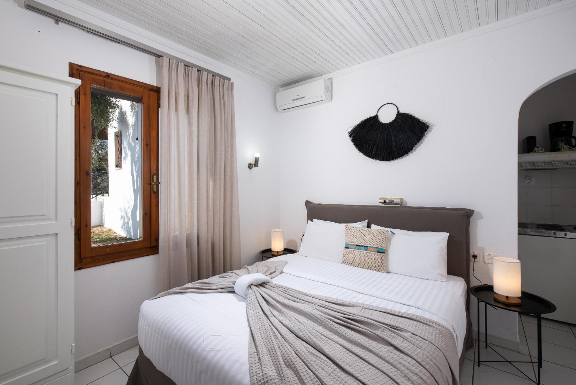 Acroterra - Easy Living Aparthotel อไลกิ ภายนอก รูปภาพ