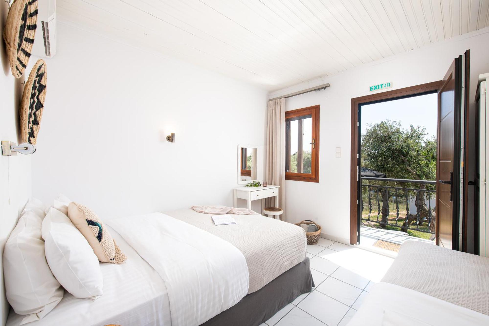 Acroterra - Easy Living Aparthotel อไลกิ ภายนอก รูปภาพ