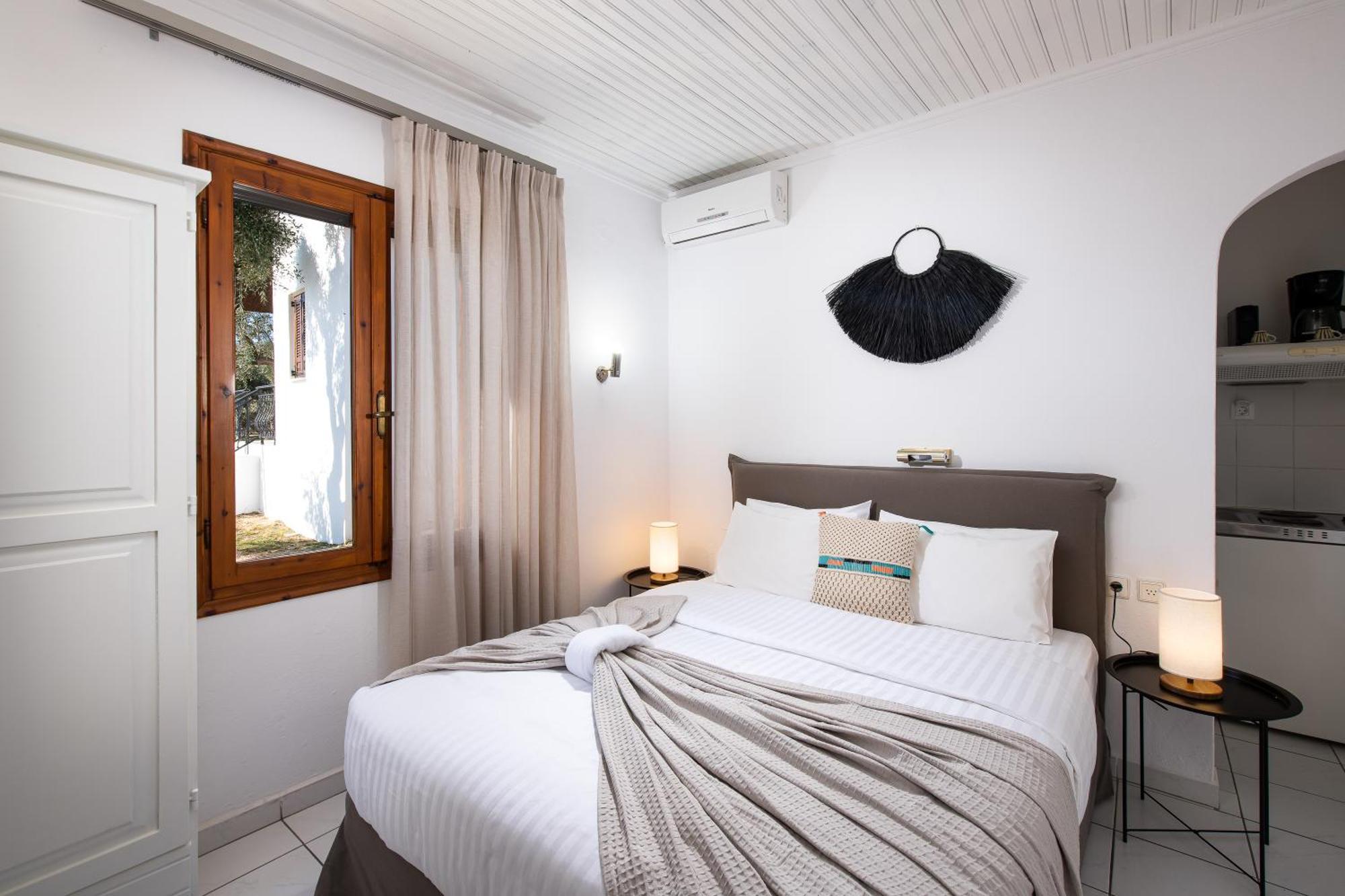 Acroterra - Easy Living Aparthotel อไลกิ ภายนอก รูปภาพ